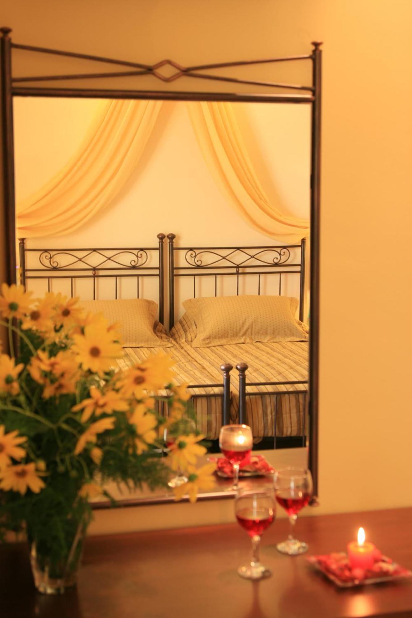 Anassa Deluxe Suites Kamári Екстериор снимка