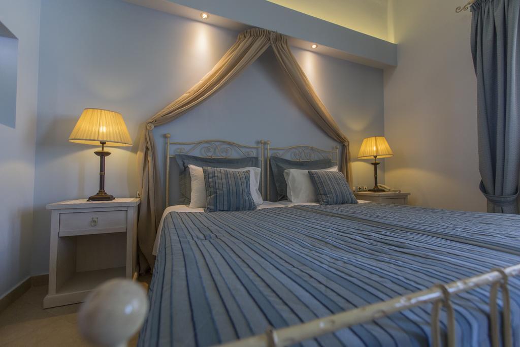 Anassa Deluxe Suites Kamári Екстериор снимка