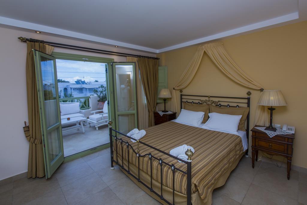 Anassa Deluxe Suites Kamári Екстериор снимка