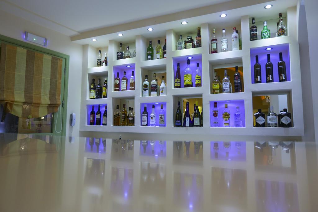 Anassa Deluxe Suites Kamári Екстериор снимка