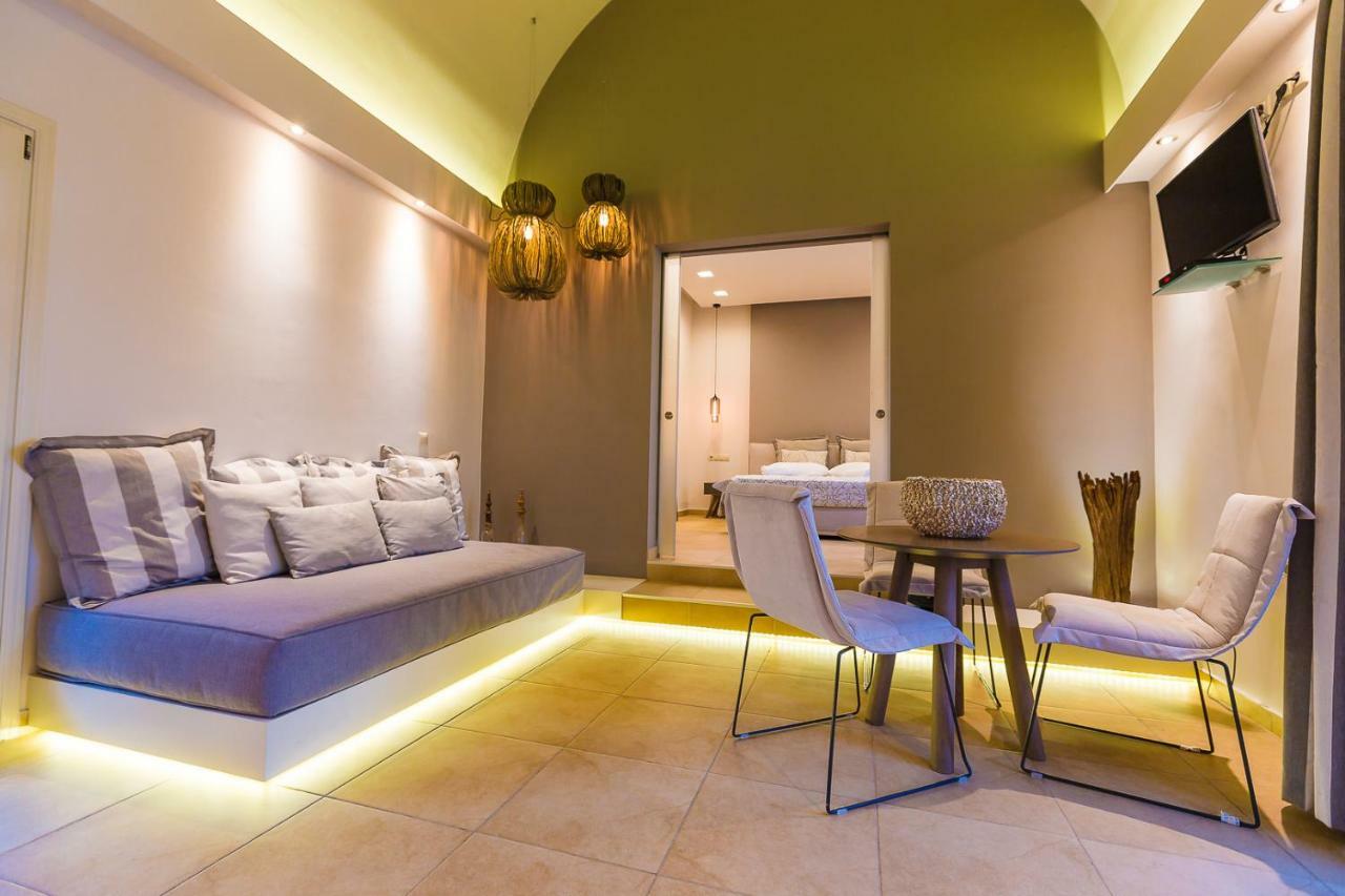 Anassa Deluxe Suites Kamári Екстериор снимка